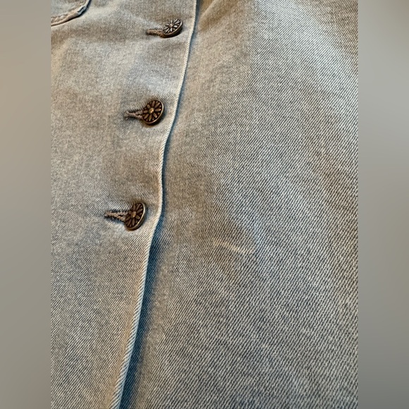Driftwood Floral Embroidered Denim Skirt, Size 30 - Picture 12 of 12
